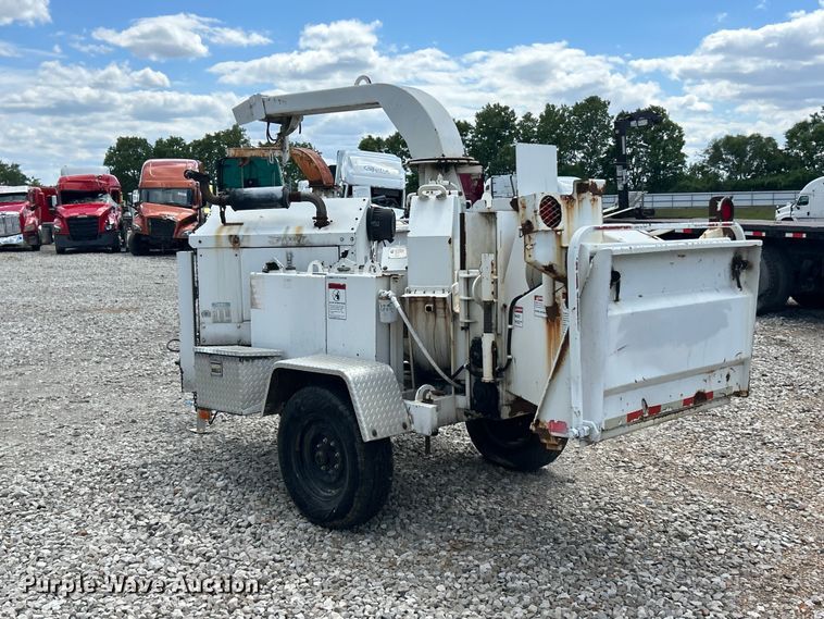image for item YA2841 2007 Bandit 200 wood chipper