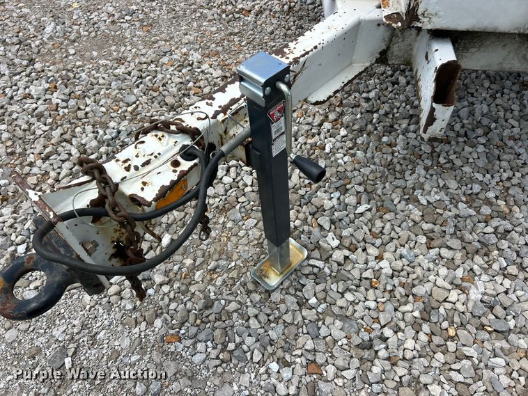 image for item YA2841 2007 Bandit 200 wood chipper