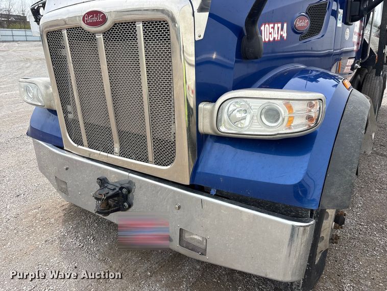 image for item YA2873 2018 Peterbilt 567 dump truck