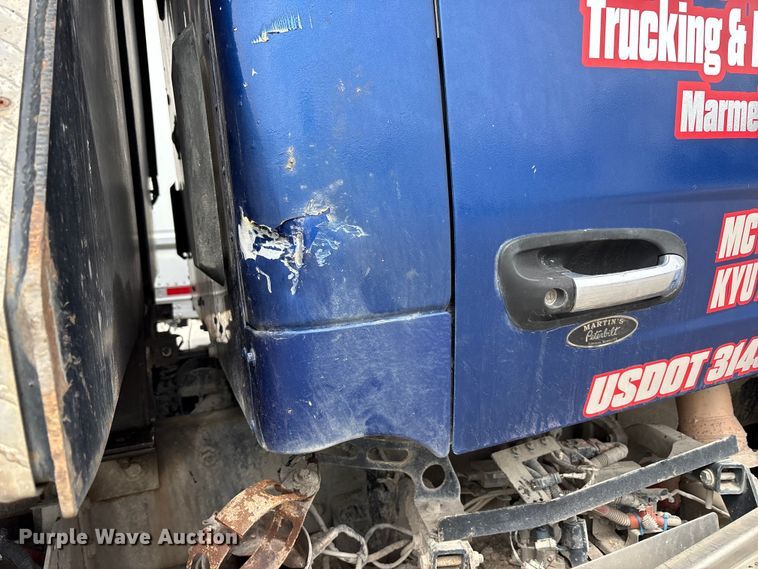 image for item YA2873 2018 Peterbilt 567 dump truck