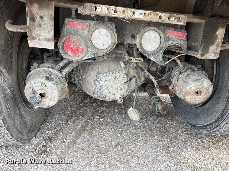 image for item YA2873 2018 Peterbilt 567 dump truck