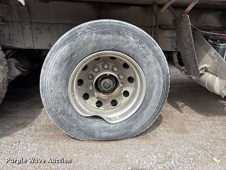 image for item YA2873 2018 Peterbilt 567 dump truck