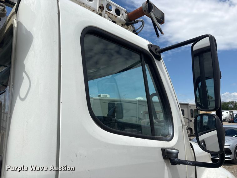 image for item YA3093 2014 Freightliner Business Class M2 cable placer bucket truck