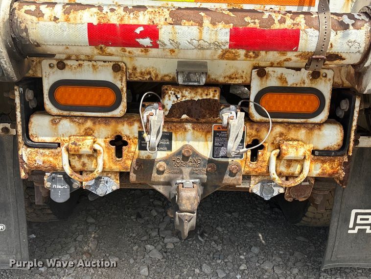 image for item YA3093 2014 Freightliner Business Class M2 cable placer bucket truck
