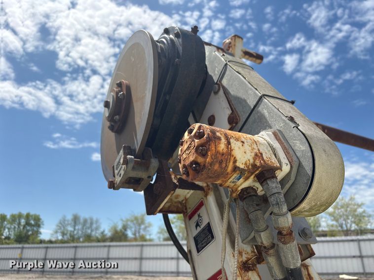 image for item YA3093 2014 Freightliner Business Class M2 cable placer bucket truck