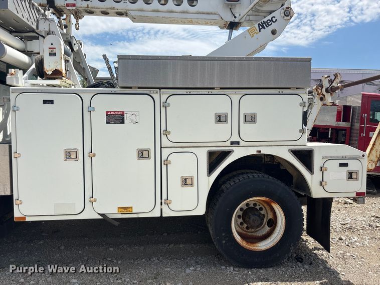 image for item YA3093 2014 Freightliner Business Class M2 cable placer bucket truck