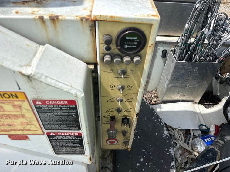 image for item YA3093 2014 Freightliner Business Class M2 cable placer bucket truck