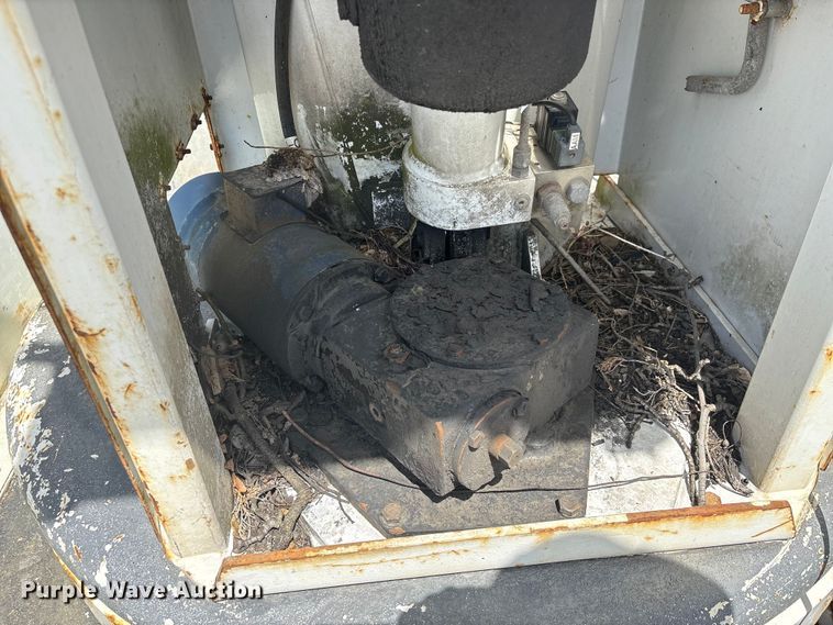 image for item YA3093 2014 Freightliner Business Class M2 cable placer bucket truck