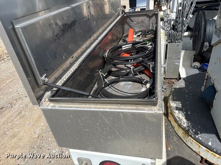 image for item YA3093 2014 Freightliner Business Class M2 cable placer bucket truck