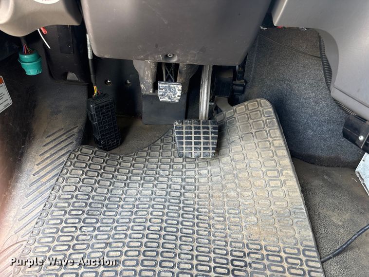 image for item YA3093 2014 Freightliner Business Class M2 cable placer bucket truck