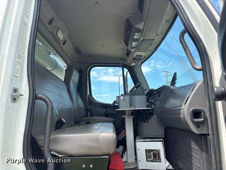 image for item YA3093 2014 Freightliner Business Class M2 cable placer bucket truck