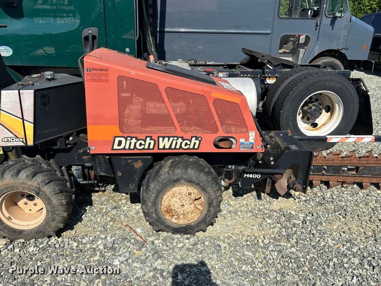image for item YA3099 2015 Ditch Witch 410SX trencher