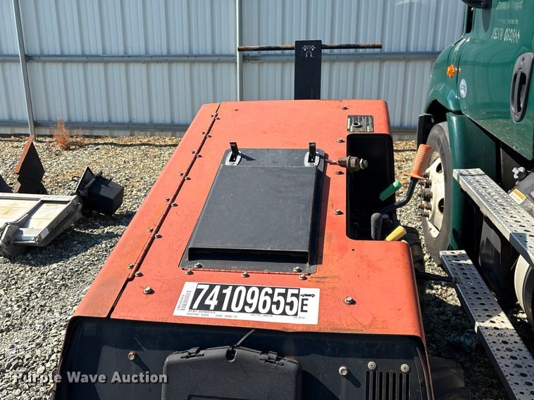image for item YA3099 2015 Ditch Witch 410SX trencher
