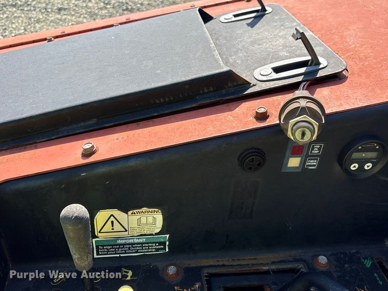 image for item YA3099 2015 Ditch Witch 410SX trencher
