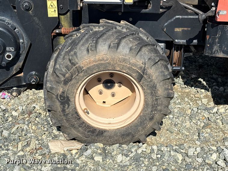image for item YA3099 2015 Ditch Witch 410SX trencher