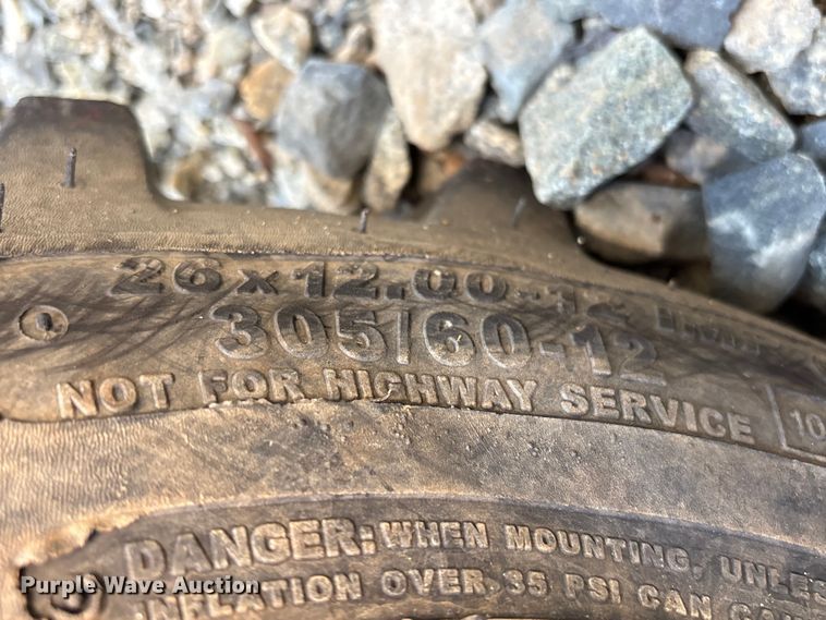 image for item YA3099 2015 Ditch Witch 410SX trencher