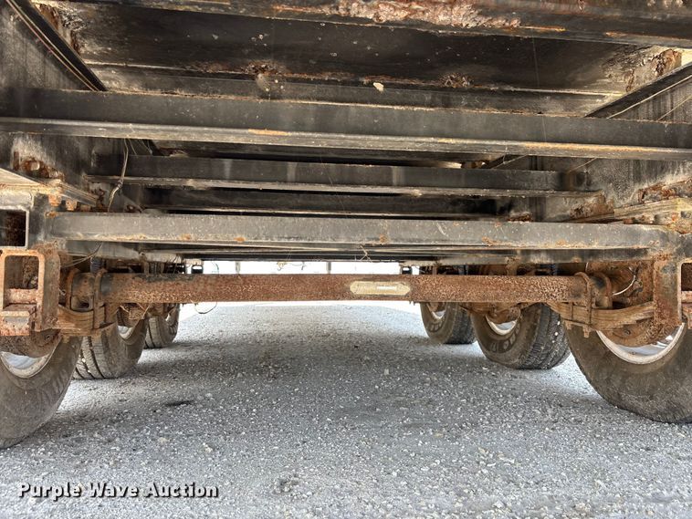 image for item YA3110 Antenna tower trailer