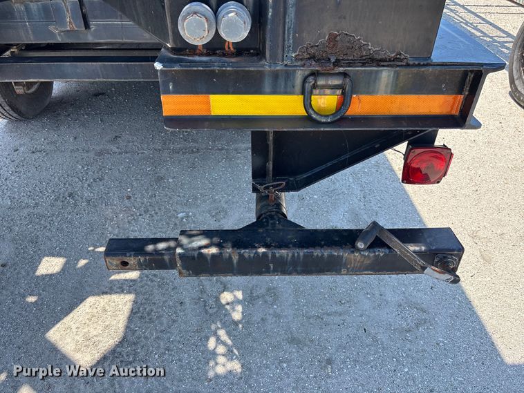 image for item YA3110 Antenna tower trailer