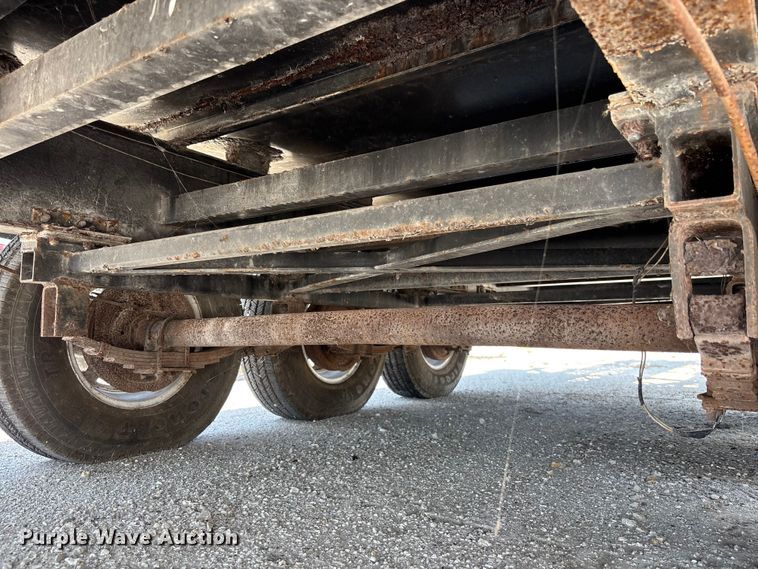 image for item YA3110 Antenna tower trailer
