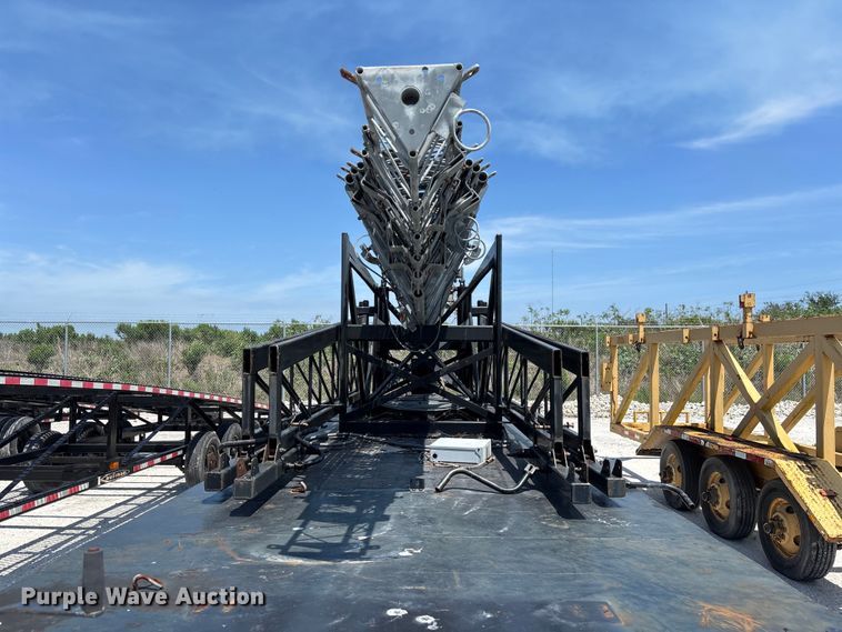 image for item YA3110 Antenna tower trailer
