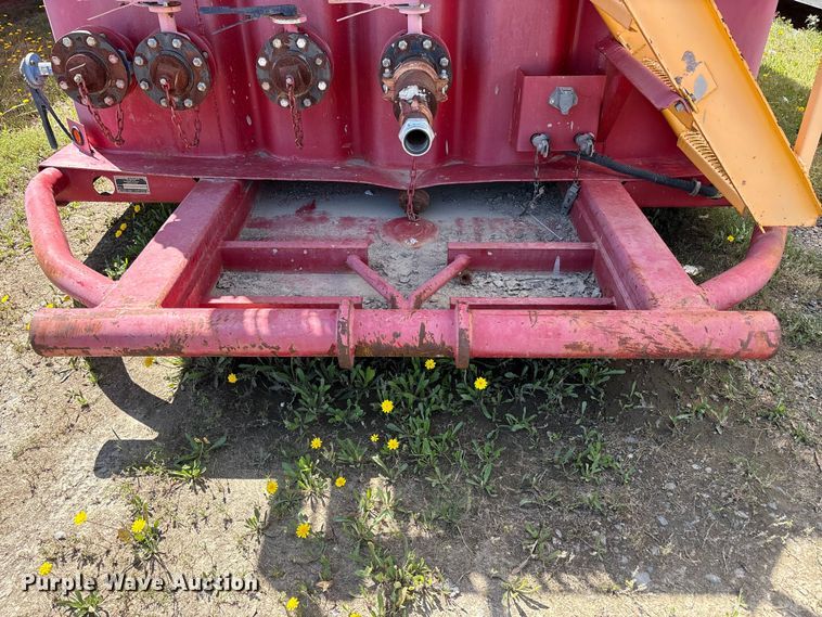 image for item YA3170 Dragon Products frac tank trailer