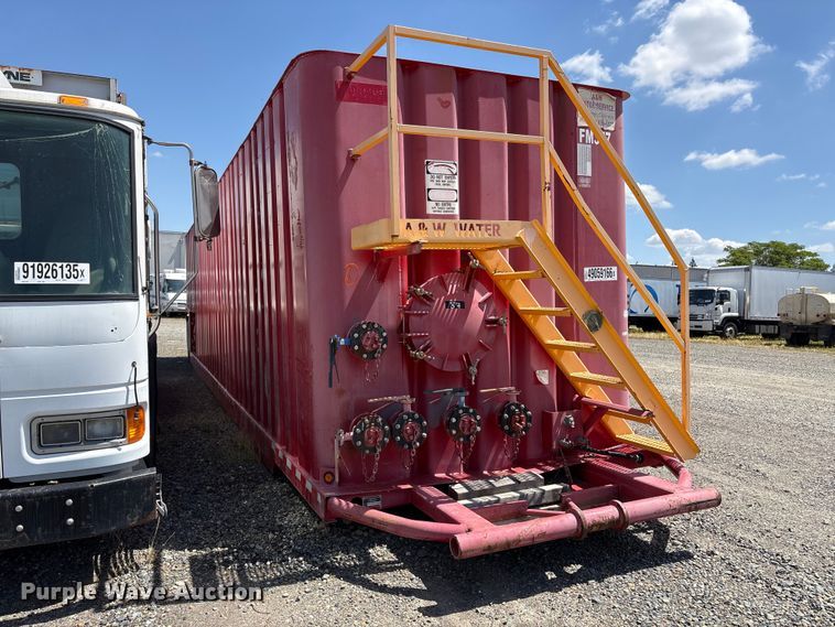 image for item YA3172 Dragon Products frac tank trailer