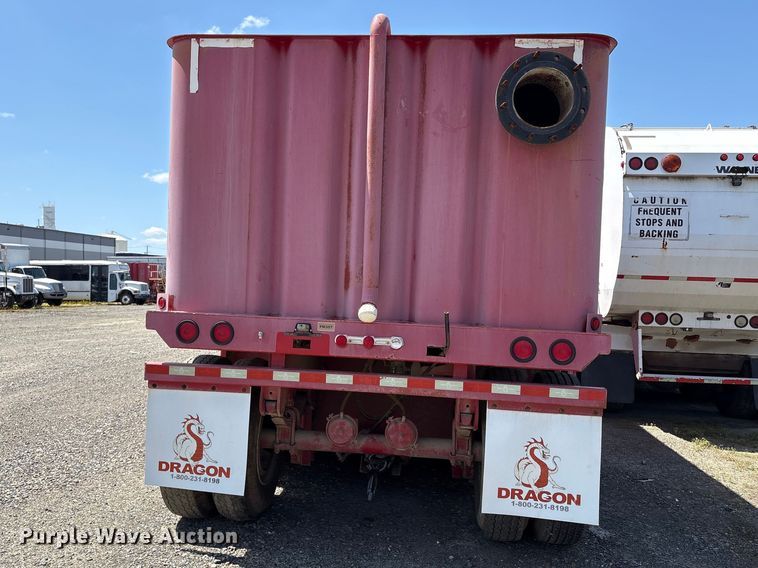 image for item YA3172 Dragon Products frac tank trailer