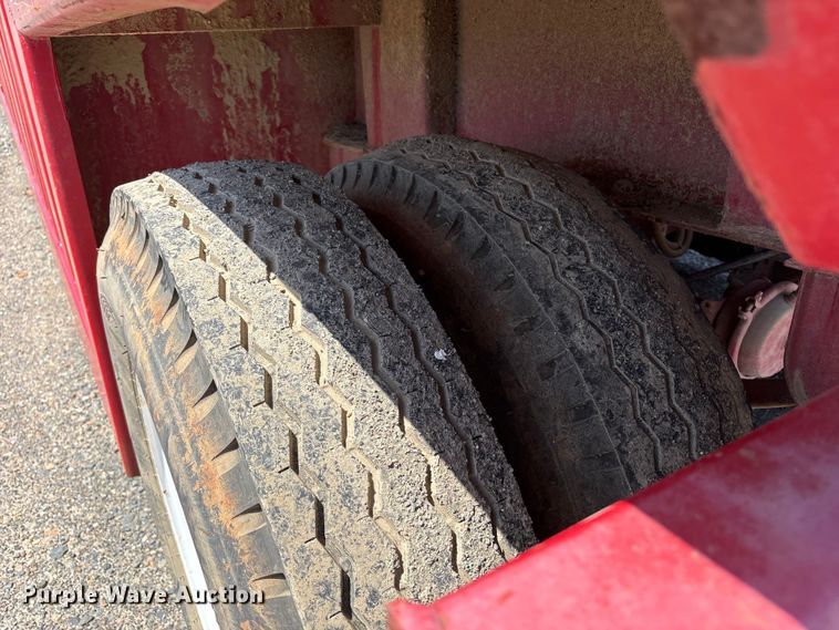 image for item YA3172 Dragon Products frac tank trailer