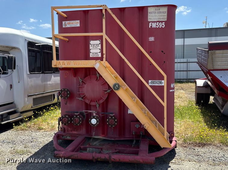image for item YA3173 Dragon Products frac tank trailer