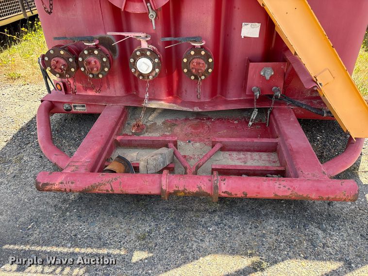 image for item YA3173 Dragon Products frac tank trailer