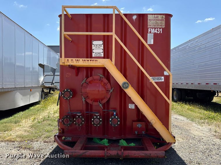 image for item YA3174 Dragon Products frac tank trailer