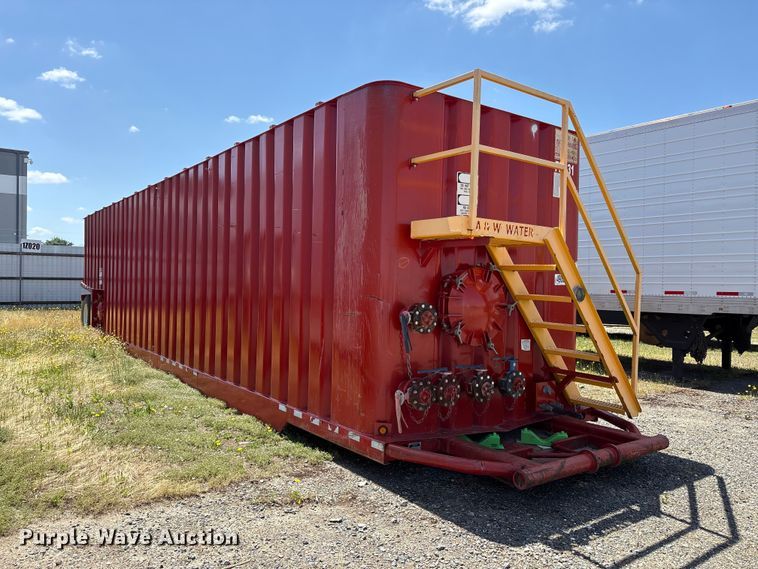 image for item YA3174 Dragon Products frac tank trailer