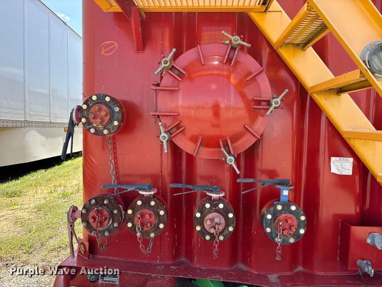 image for item YA3174 Dragon Products frac tank trailer