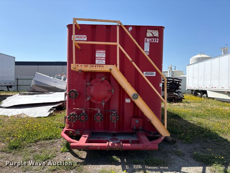image for item YA3175 Dragon Products frac tank trailer