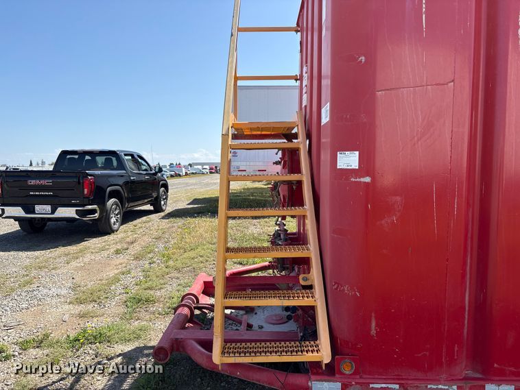 image for item YA3175 Dragon Products frac tank trailer