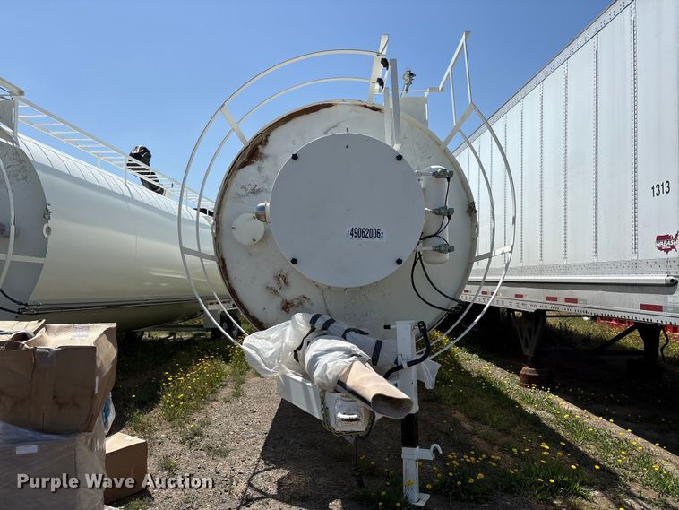 image for item YA3176 2023 Belgrade 350 sand silo trailer