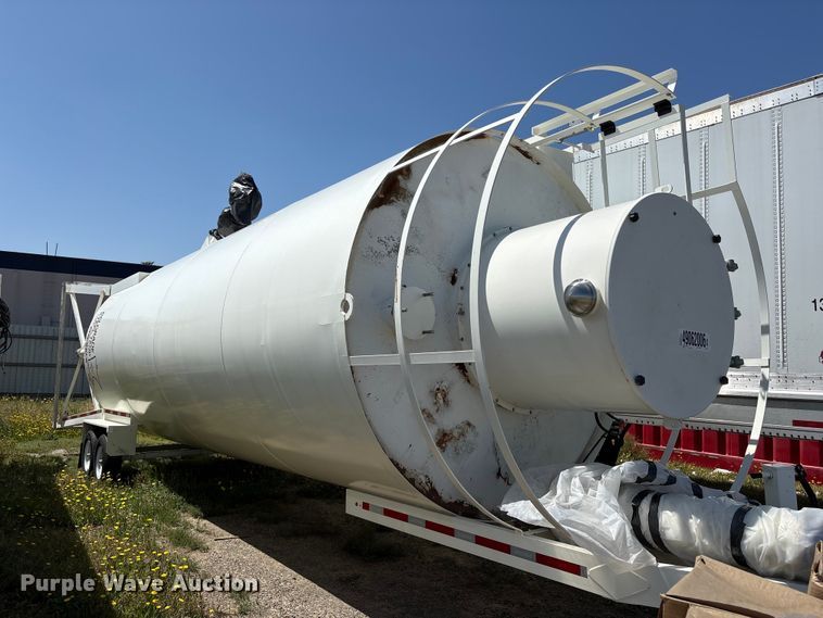 image for item YA3176 2023 Belgrade 350 sand silo trailer