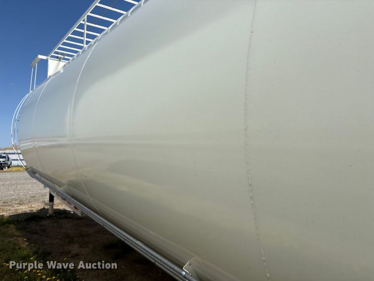 image for item YA3176 2023 Belgrade 350 sand silo trailer