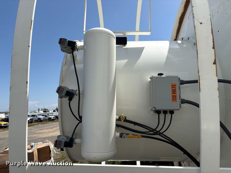 image for item YA3176 2023 Belgrade 350 sand silo trailer