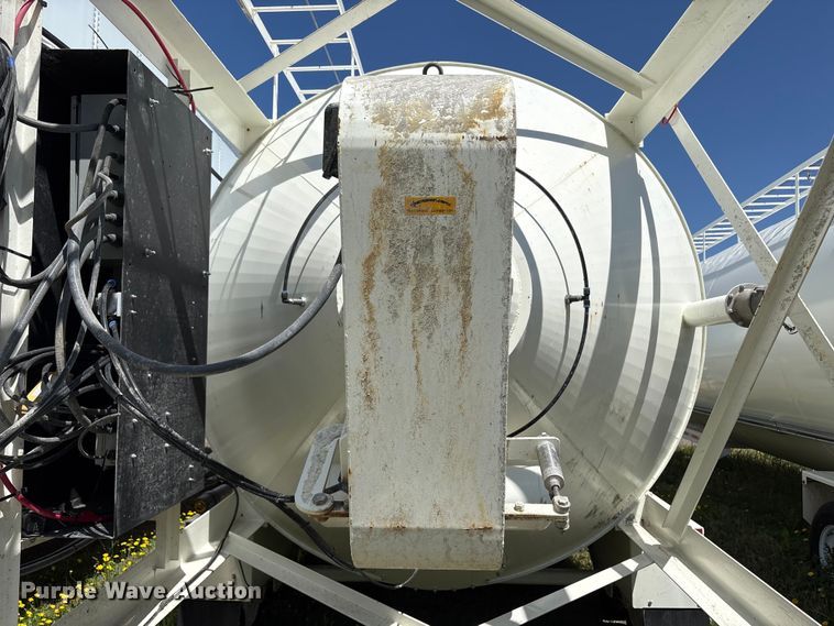 image for item YA3176 2023 Belgrade 350 sand silo trailer