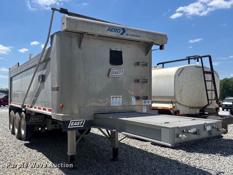 image for item YA3181 2023 East end dump trailer