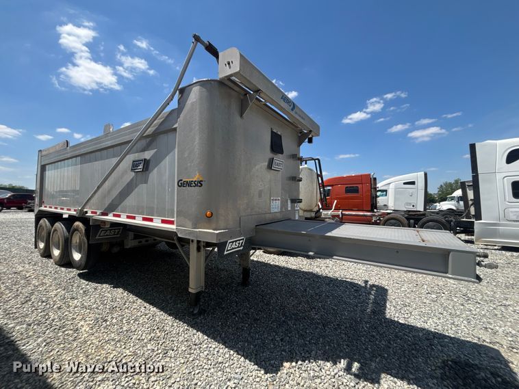 image for item YA3181 2023 East end dump trailer