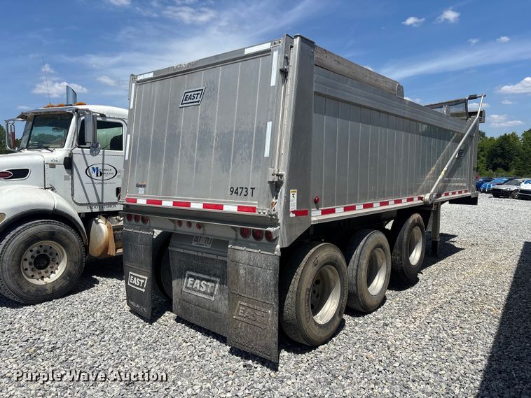 image for item YA3181 2023 East end dump trailer