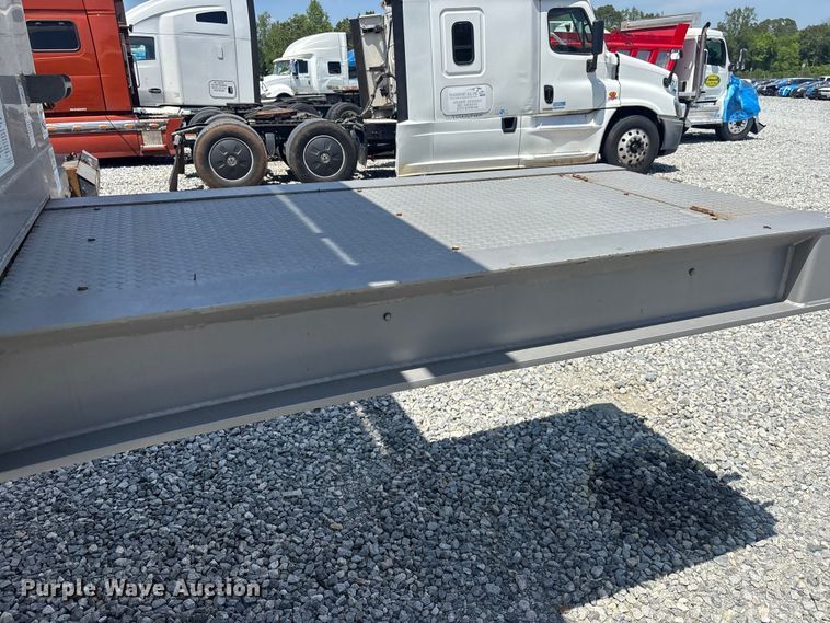 image for item YA3181 2023 East end dump trailer