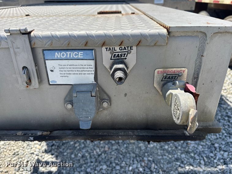 image for item YA3181 2023 East end dump trailer
