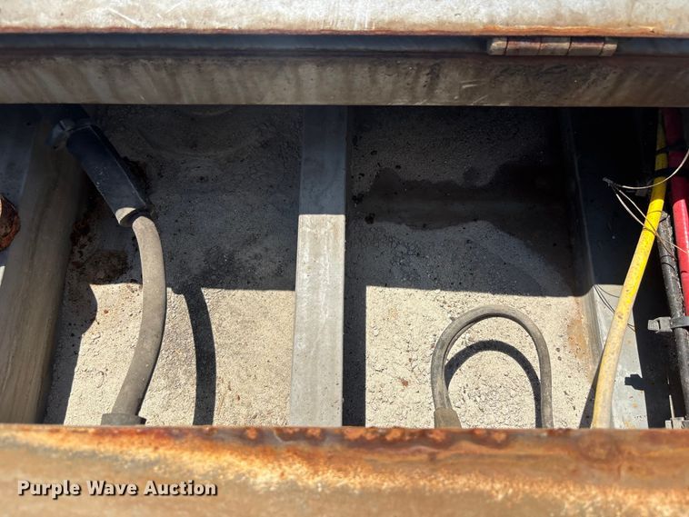 image for item YA3181 2023 East end dump trailer