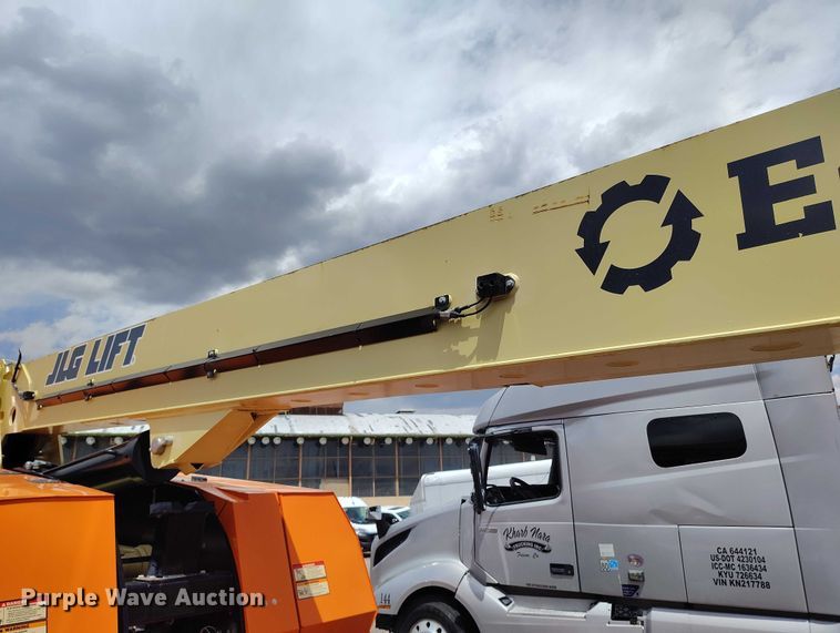 image for item YA3418 2022 JLG 860SJ boom lift