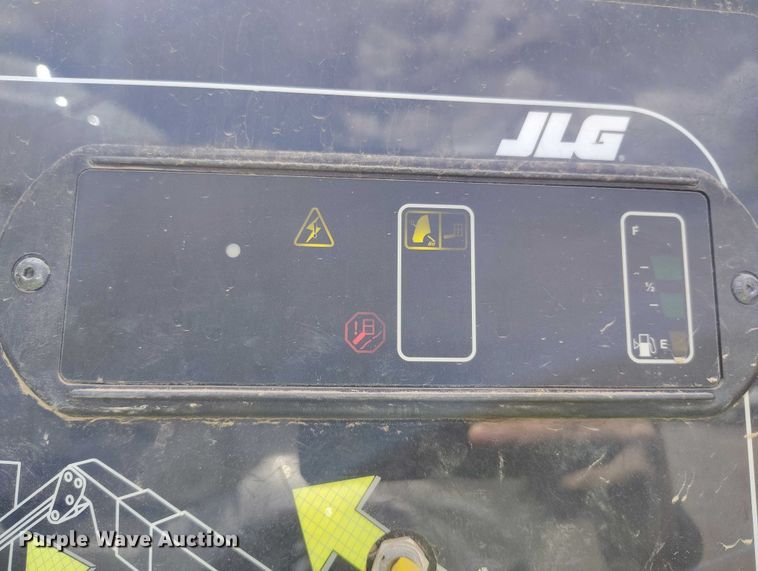 image for item YA3418 2022 JLG 860SJ boom lift