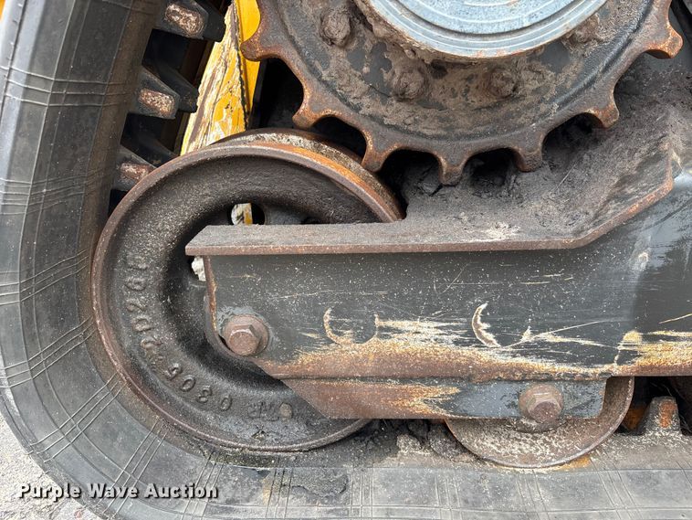 image for item YA3511 2015 John Deere 319E tracked skid steer loader