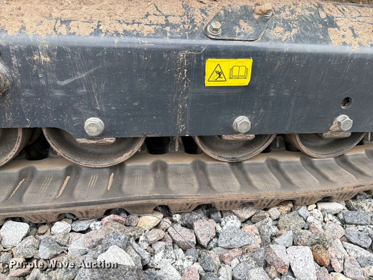 image for item YA3548 2023 Kubota  SVL75-3 tracked skid steer loader